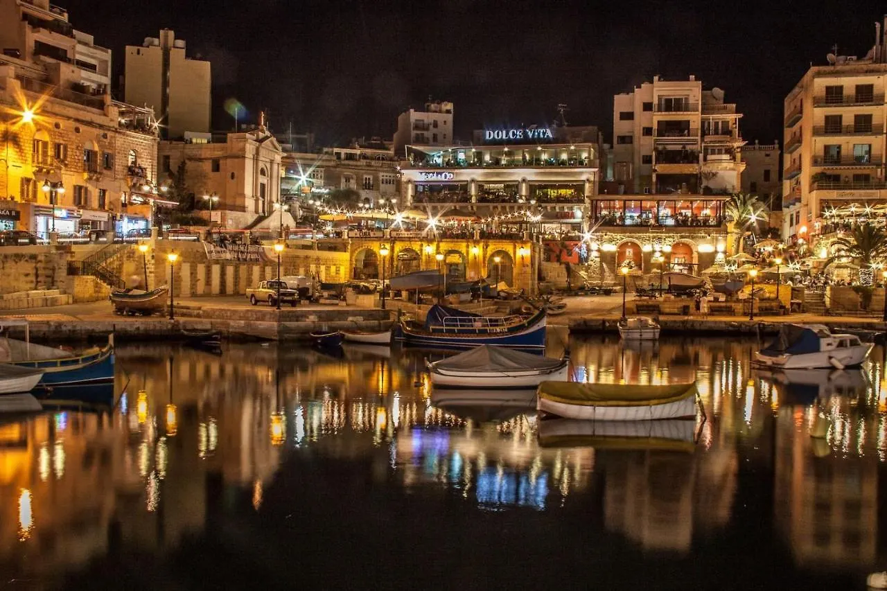 Deluxe 2Br Apartment In Central St Julians San Ġiljan 0*,  Malta