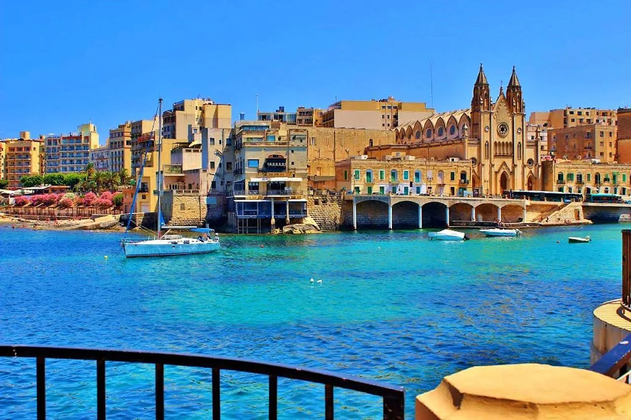 Deluxe 2Br Apartment In Central St Julians Saint Julian's